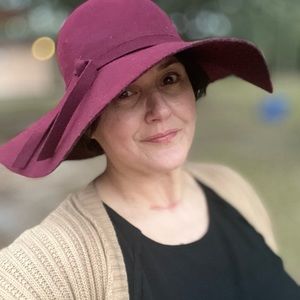 ADORA 100% WOOL BURGUNDY RED FLOPPY DRESS HAT ADJUSTABLE GUC